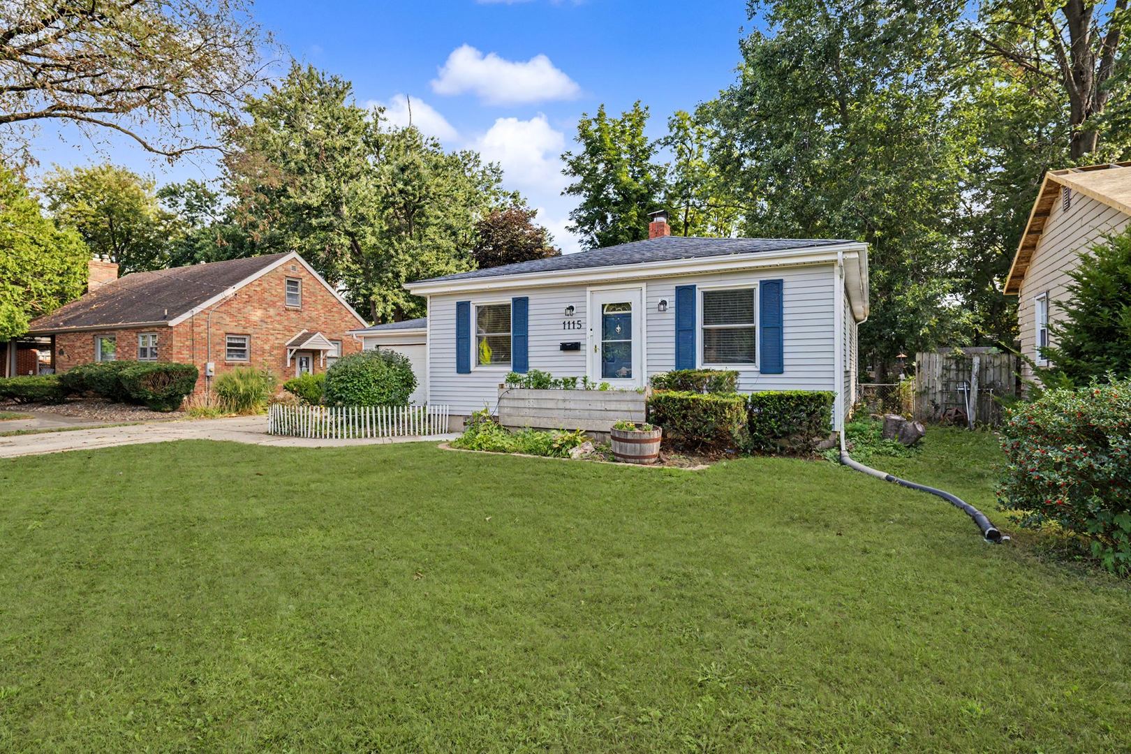 main property photo 28