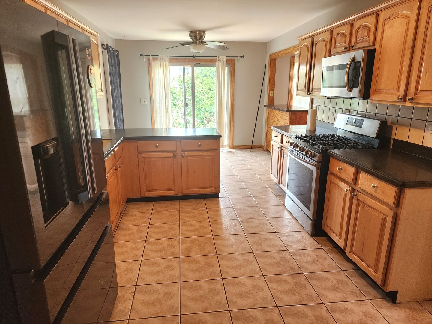 main property photo 9