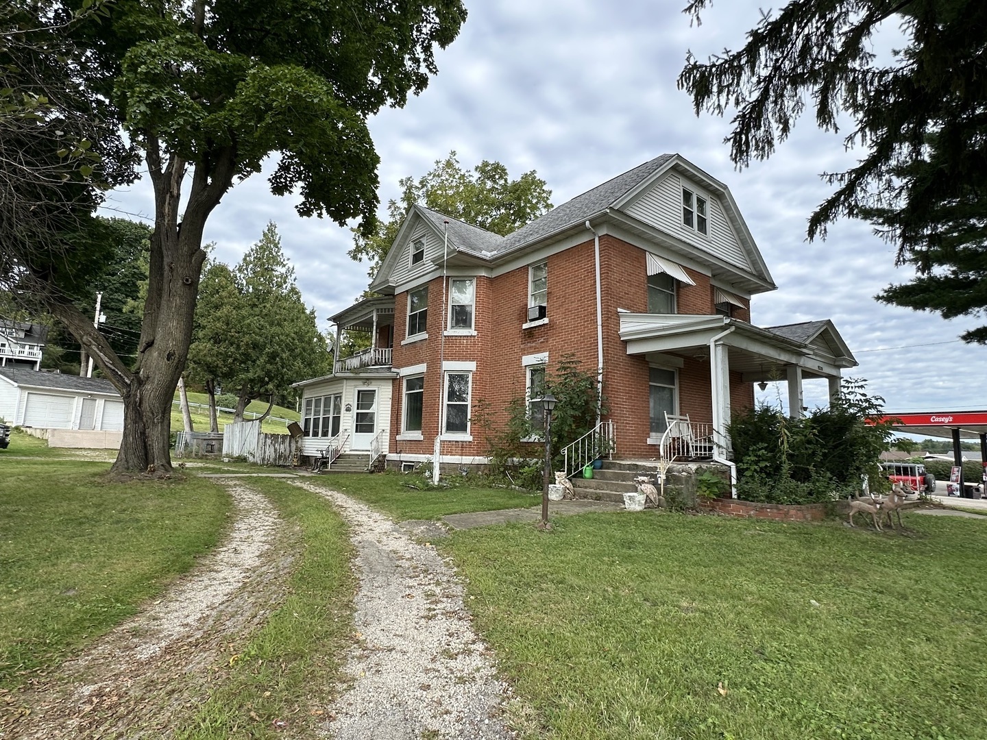 main property photo 7