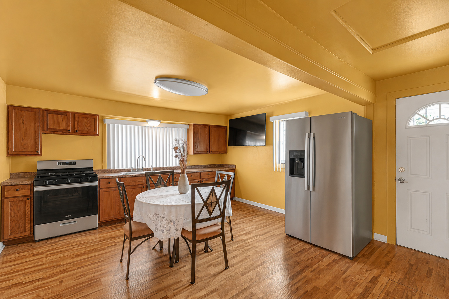 main property photo 8