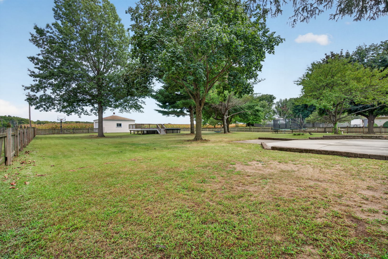 main property photo 22