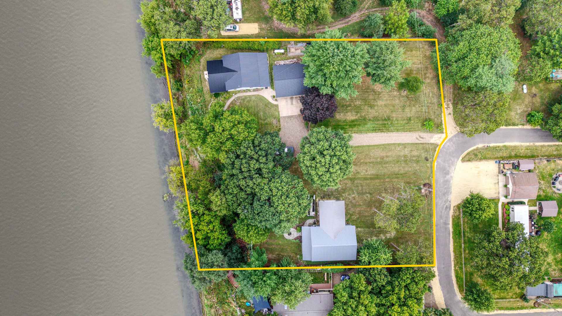 main property photo 14