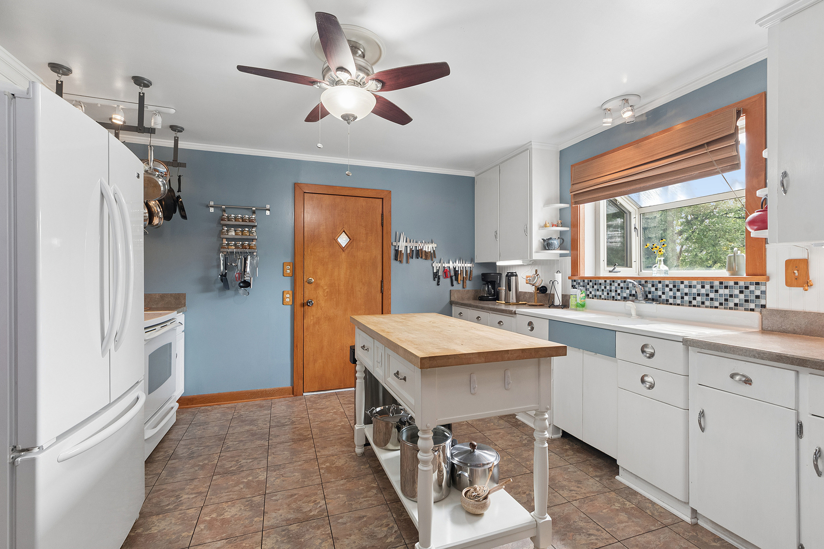 main property photo 21