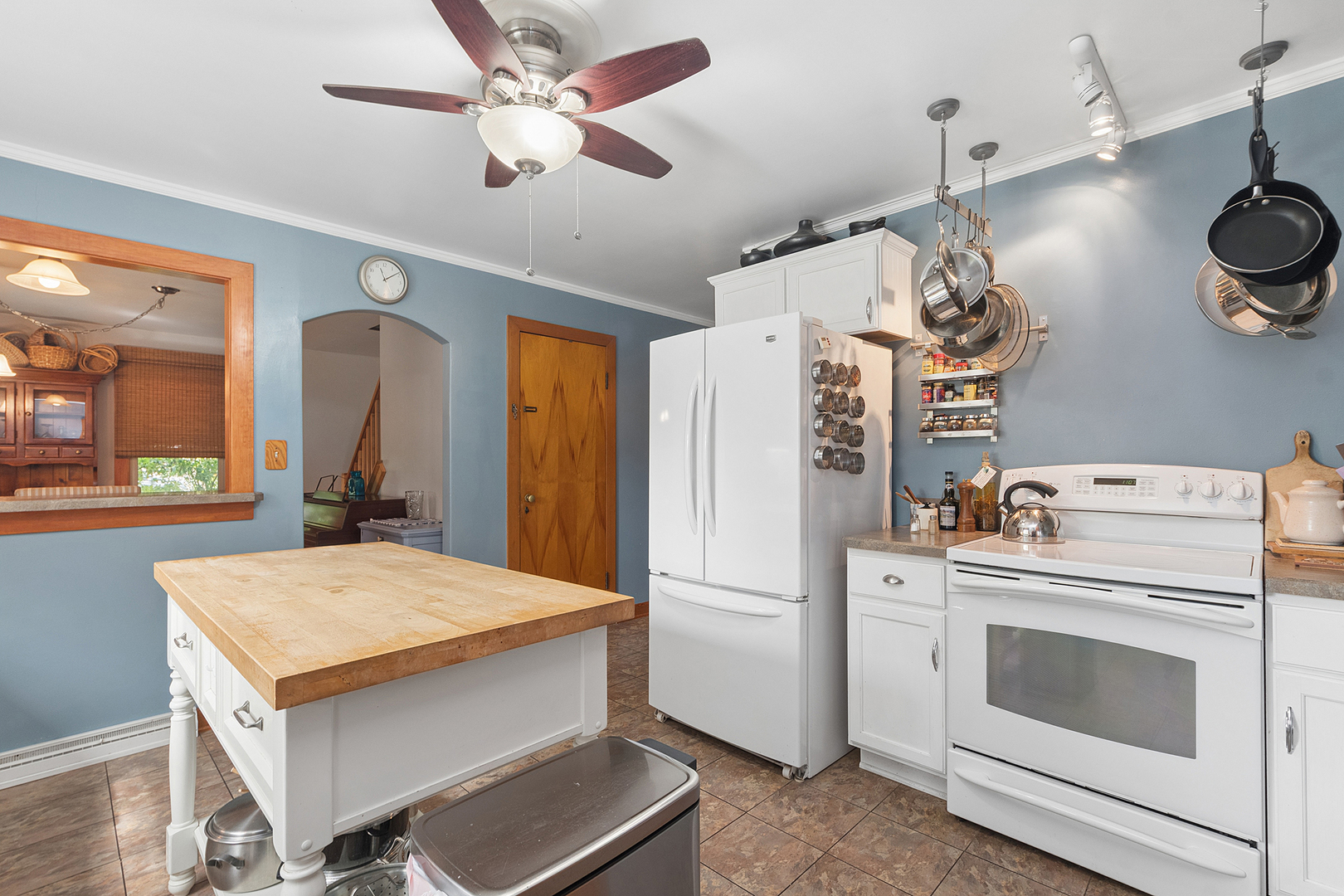 main property photo 24