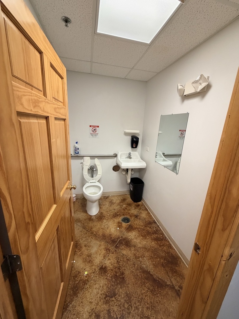 main property photo 11