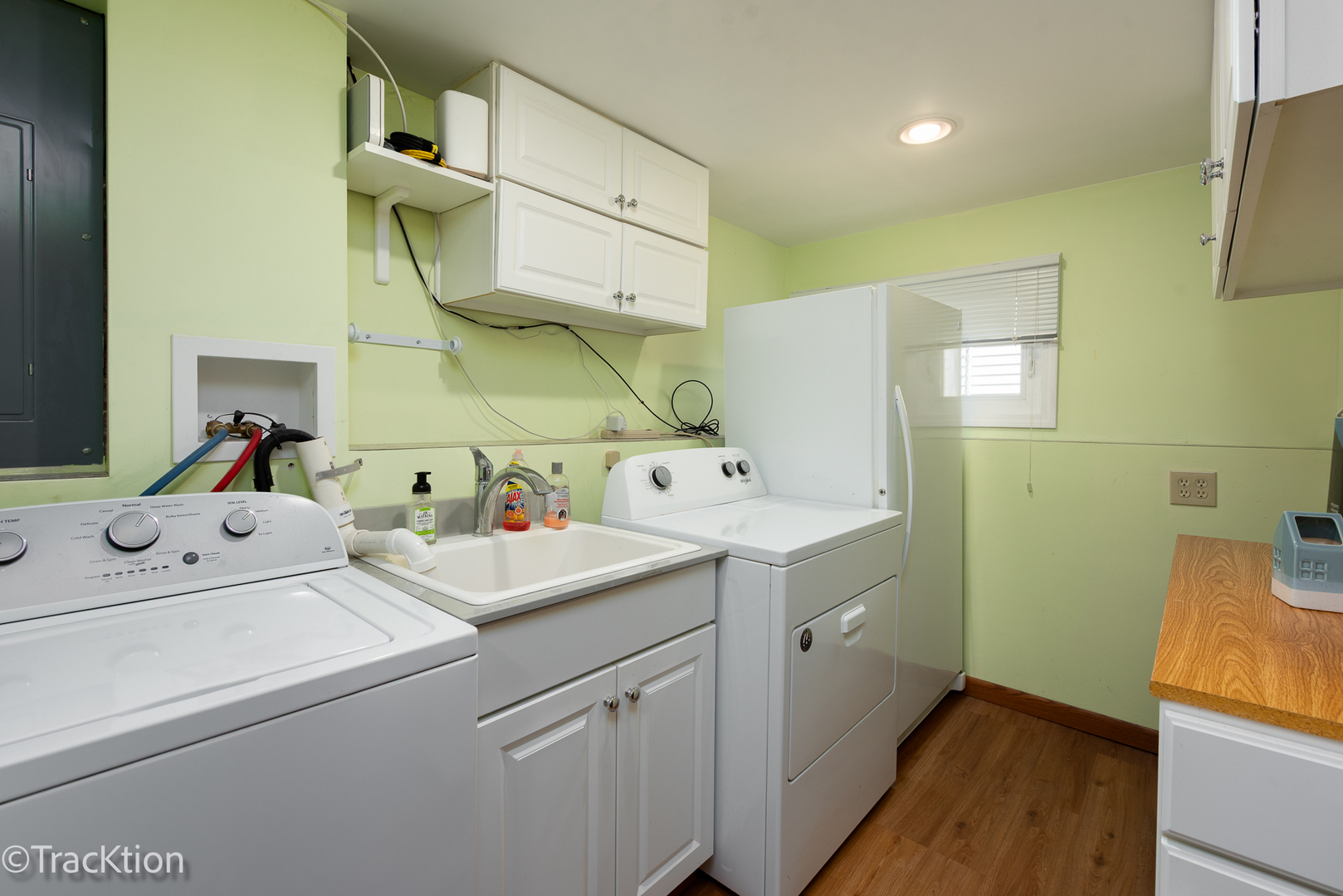 main property photo 15