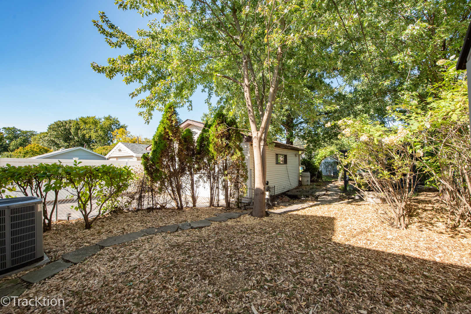 main property photo 21