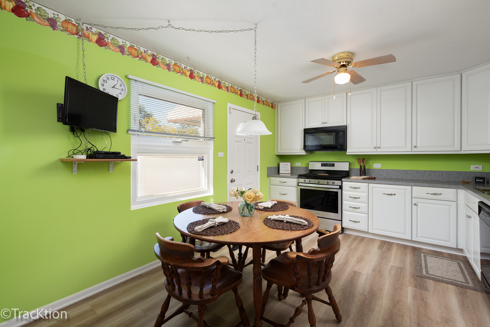 main property photo 3