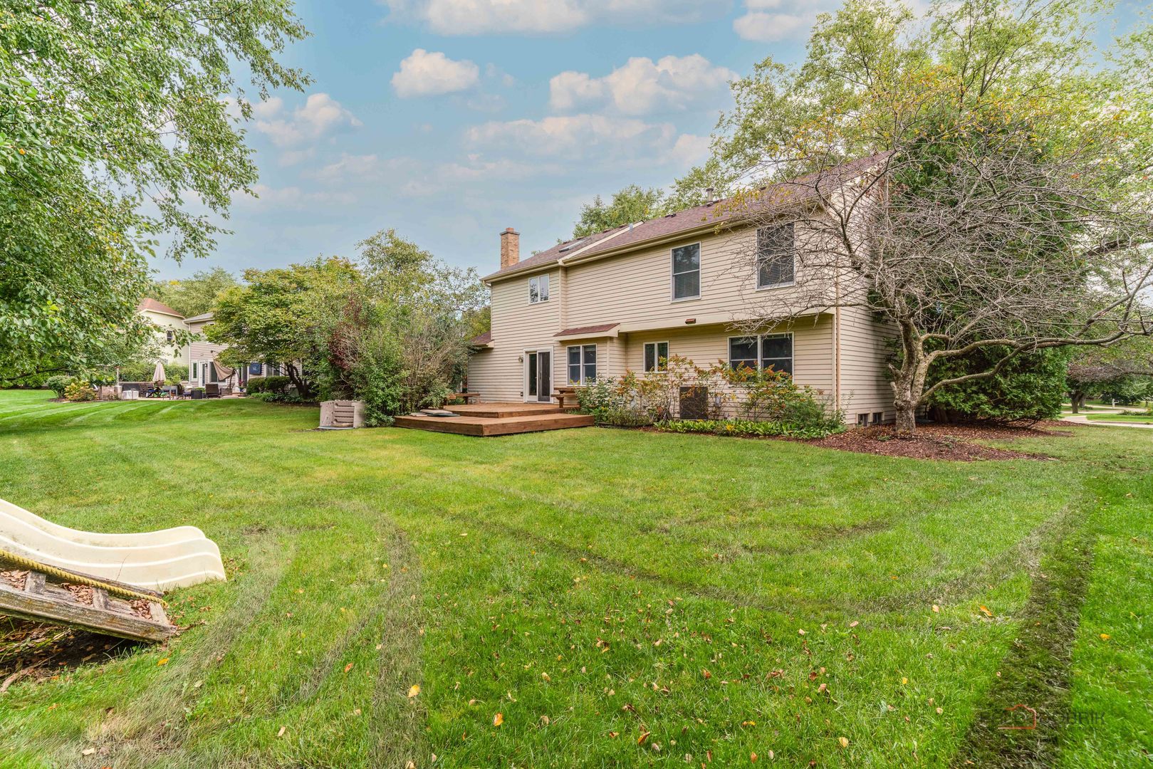 main property photo 22