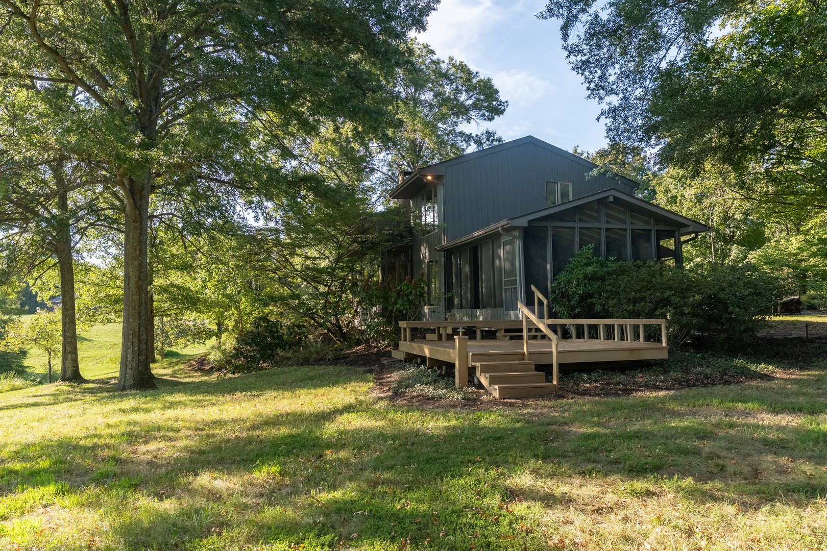 main property photo 39