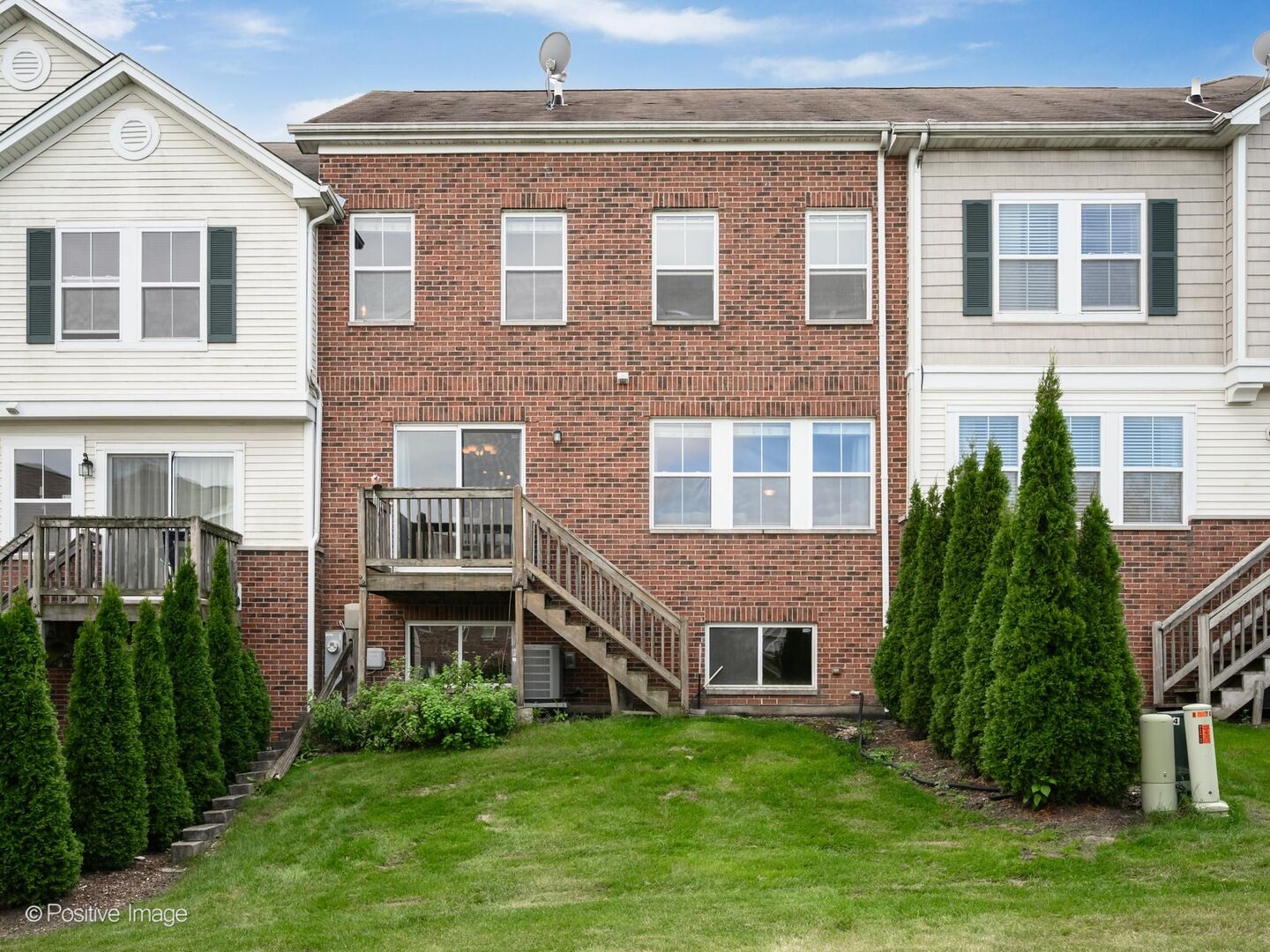 main property photo 23