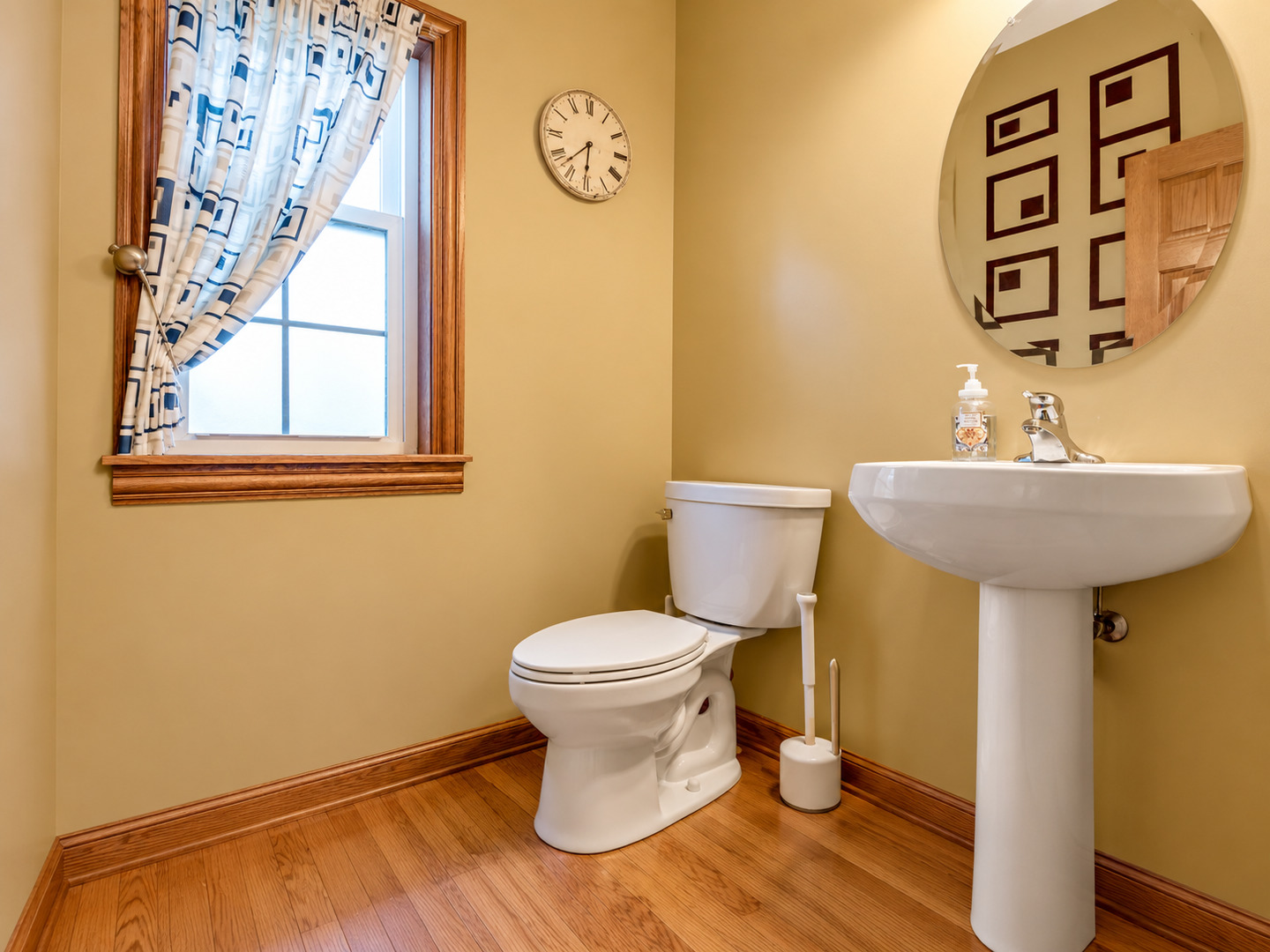 main property photo 10