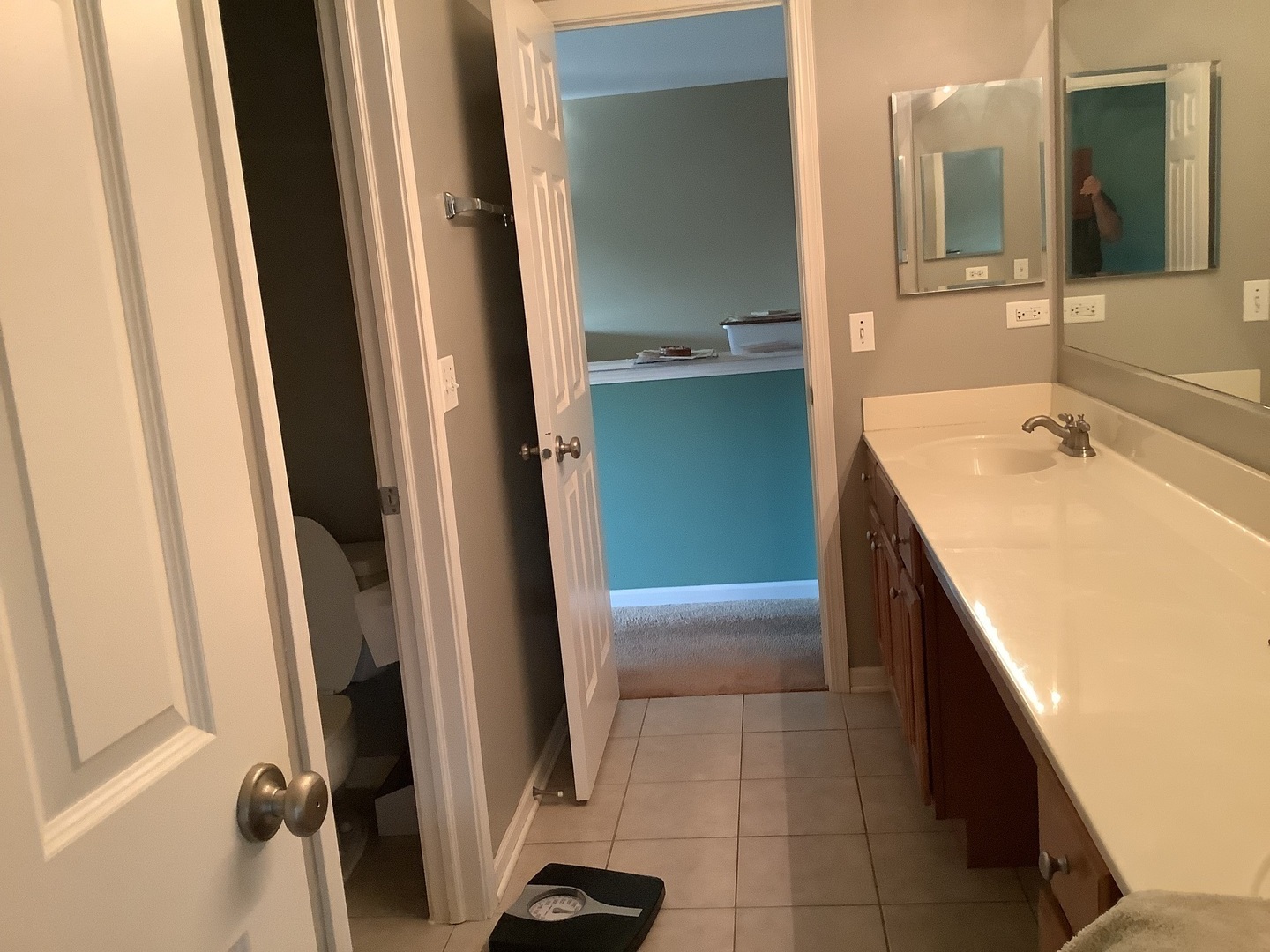 main property photo 28