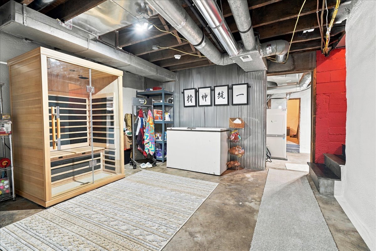 main property photo 59