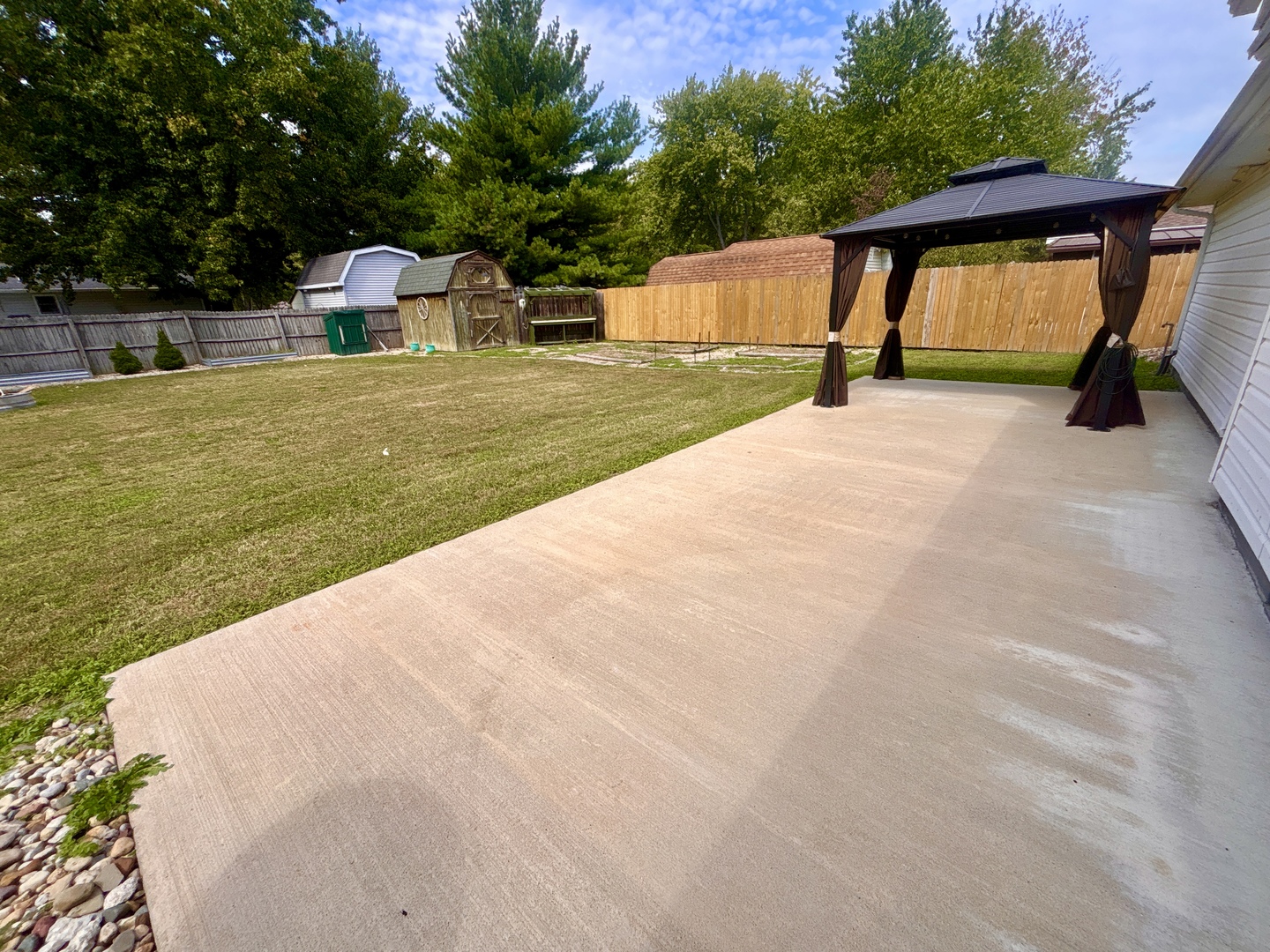 main property photo 29
