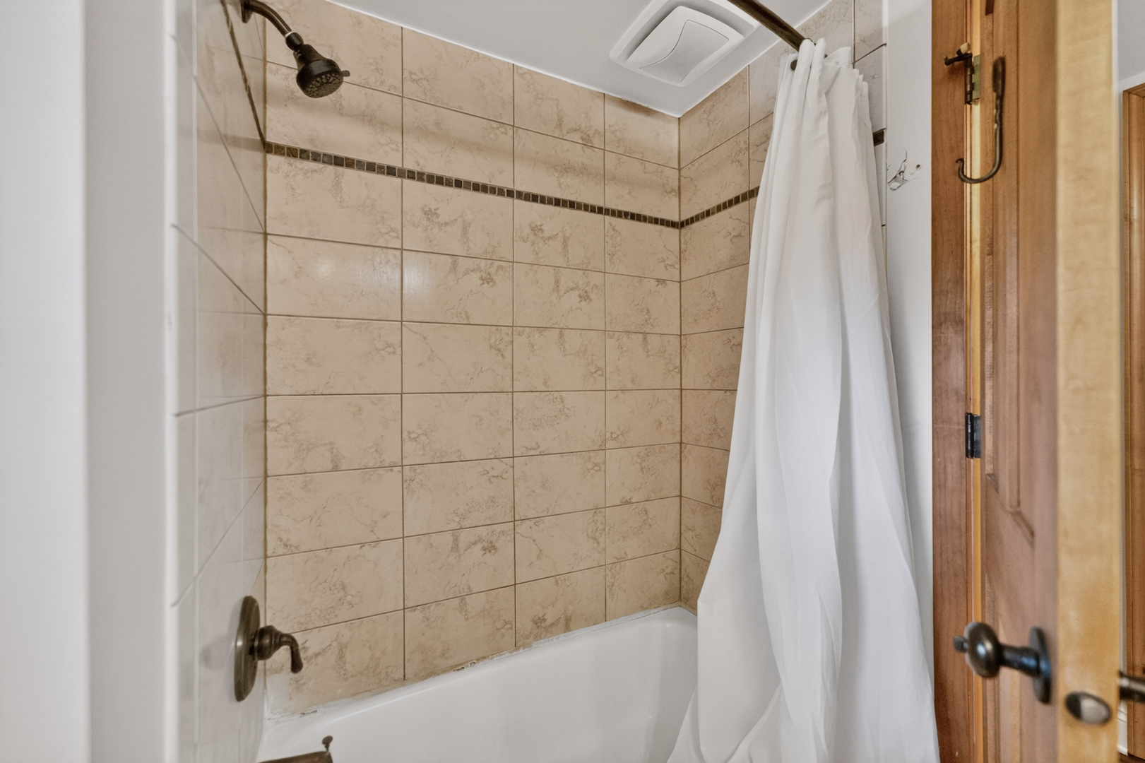 property viewer photo 23