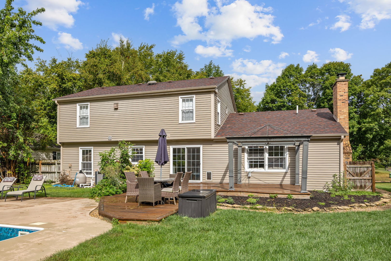 main property photo 22
