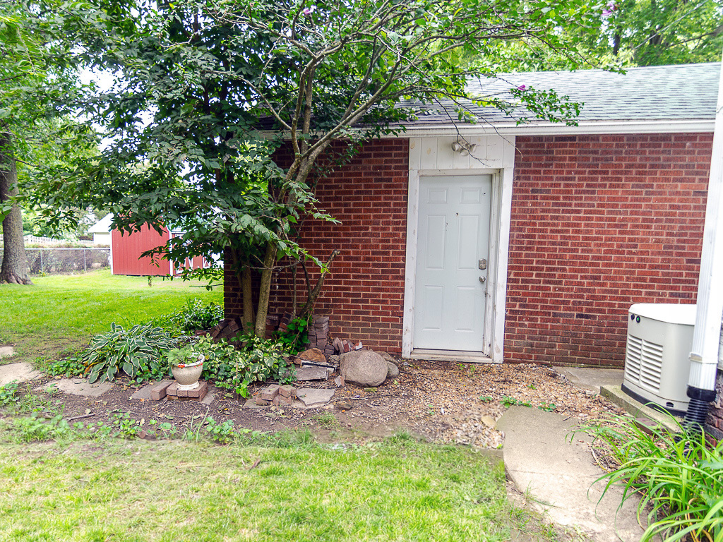 main property photo 75