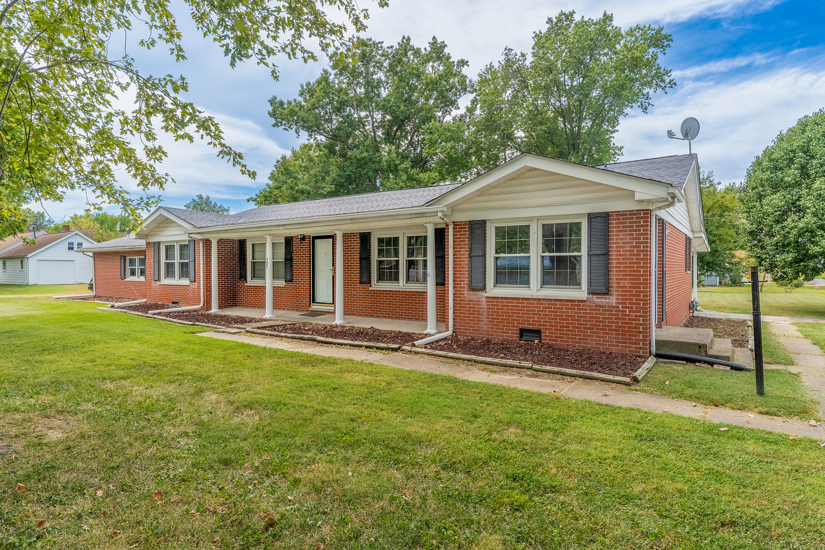 main property photo 2