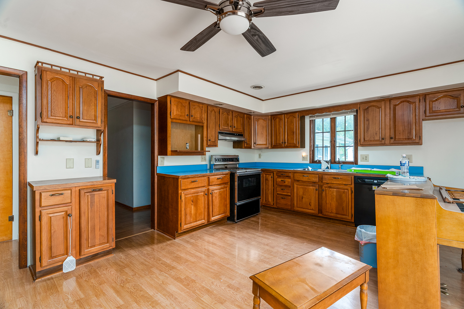 main property photo 8