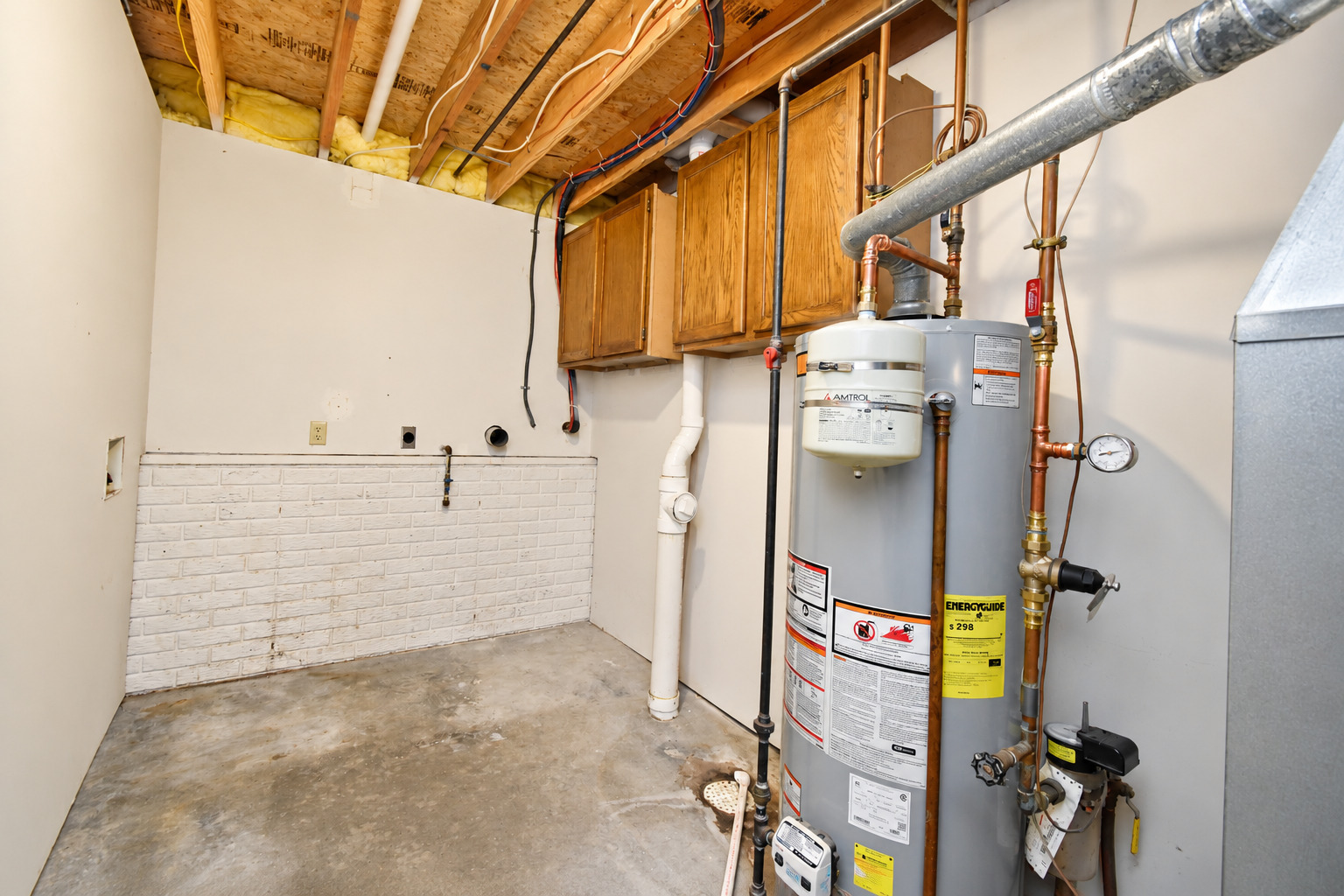 main property photo 45