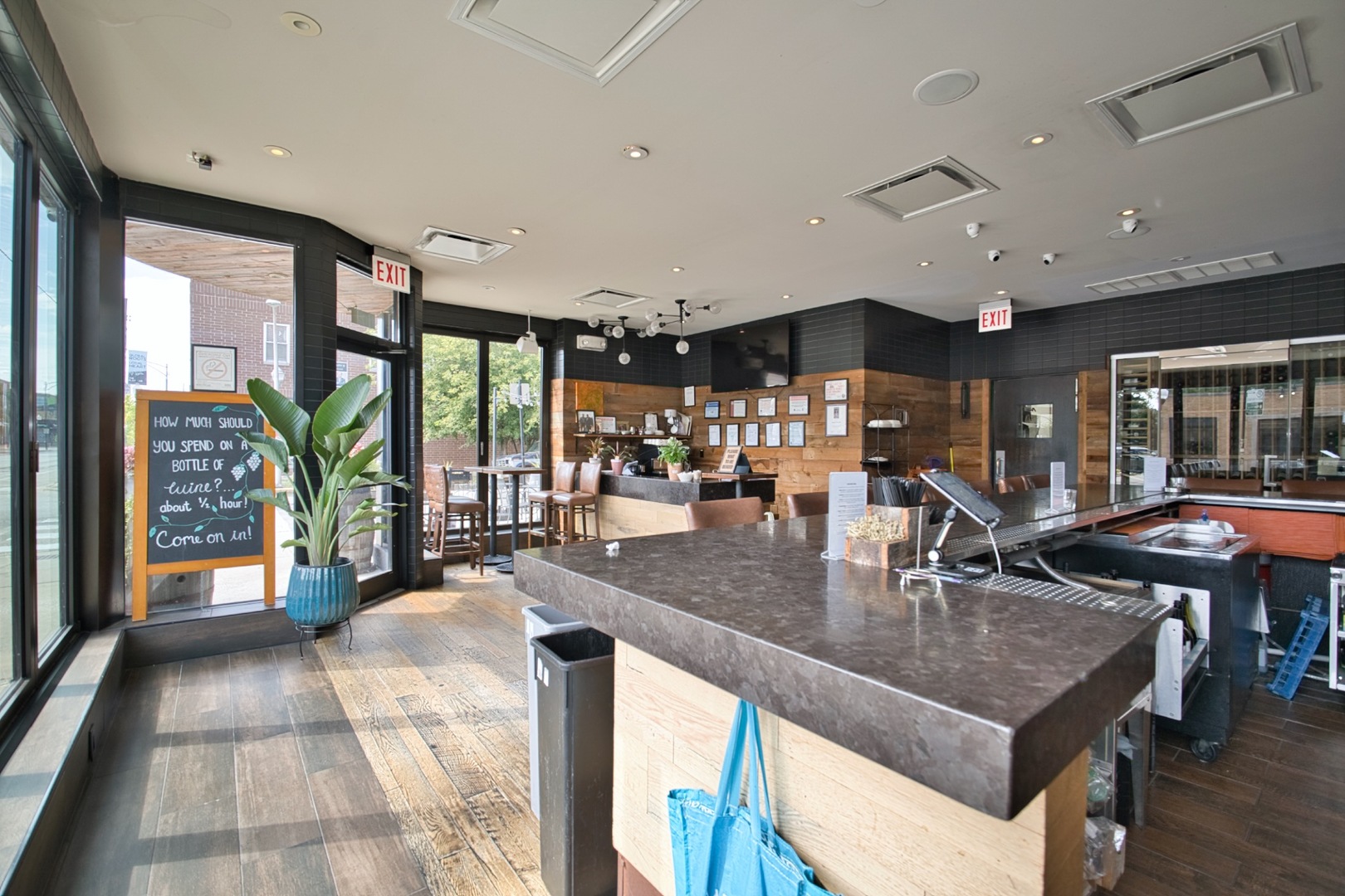 main property photo 8