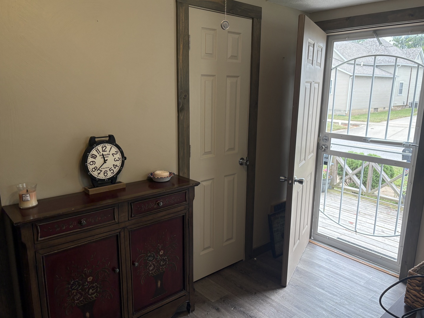 main property photo 7