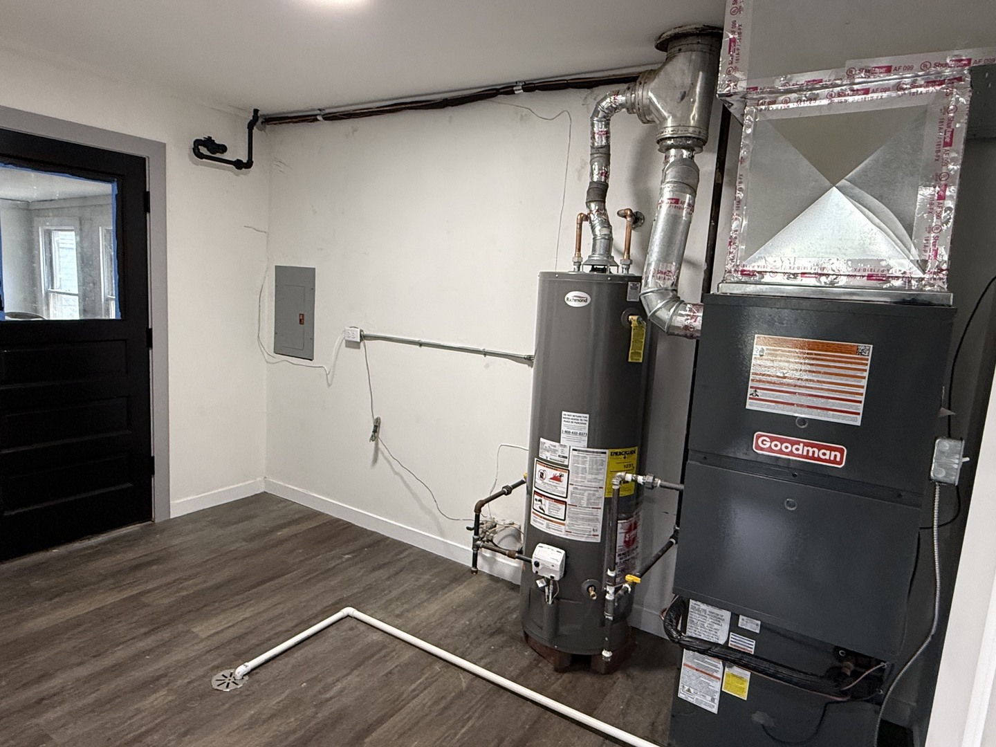 main property photo 20