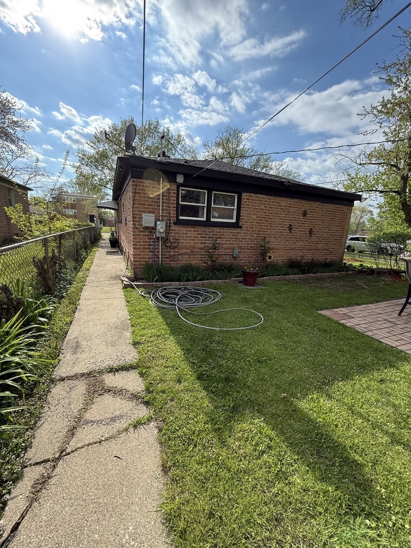 main property photo 10