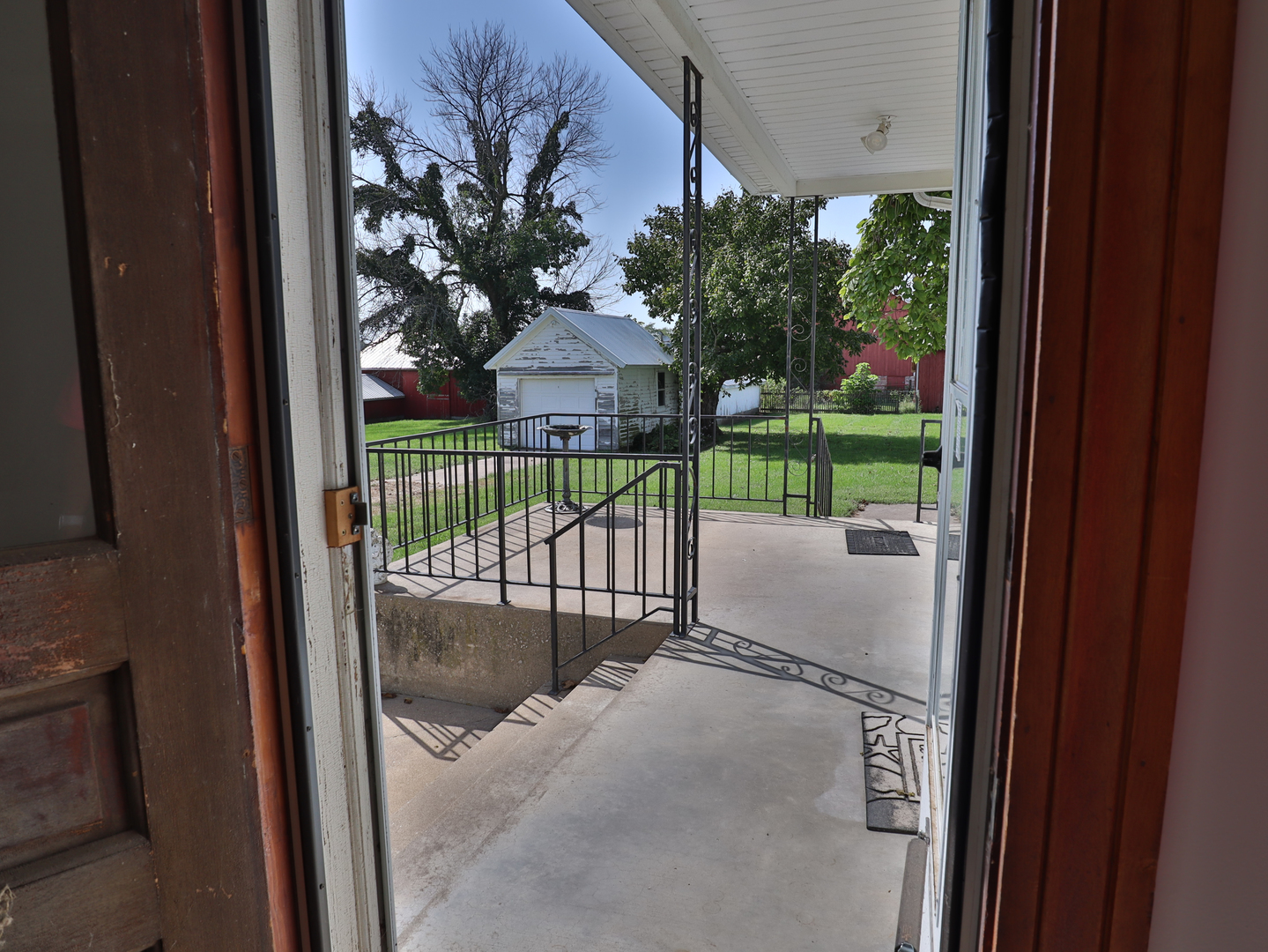 main property photo 12