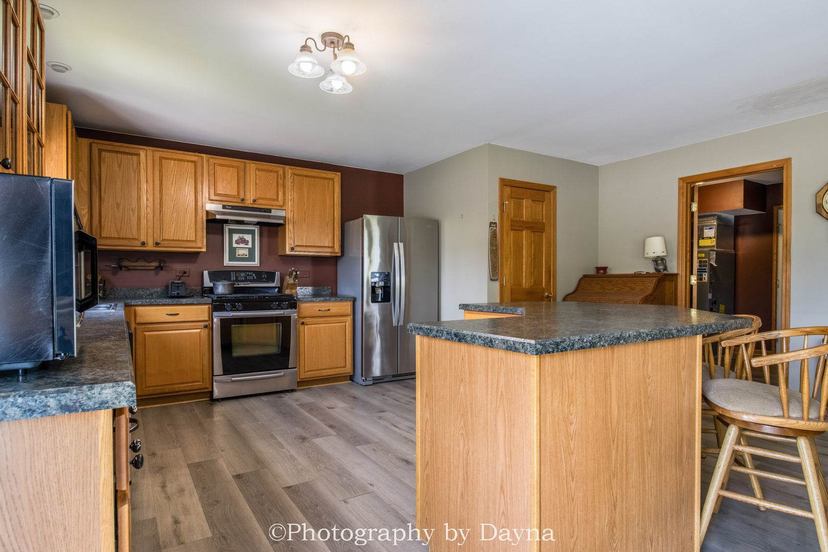 main property photo 7
