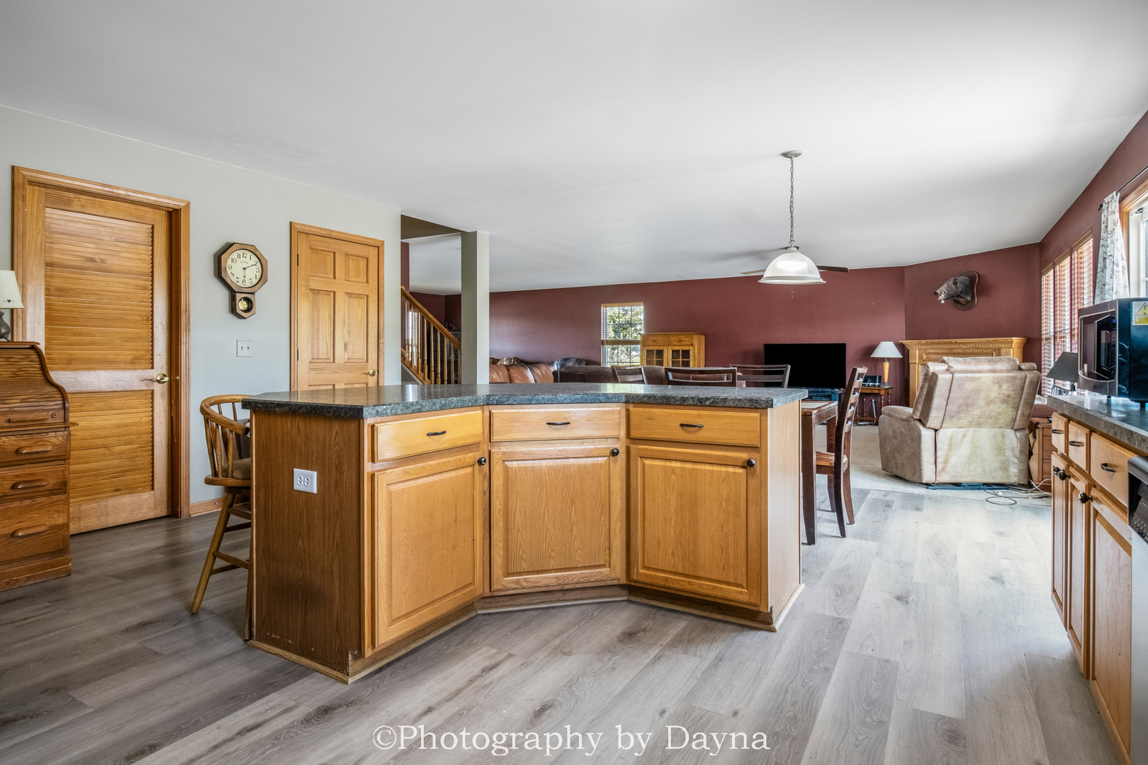 main property photo 9
