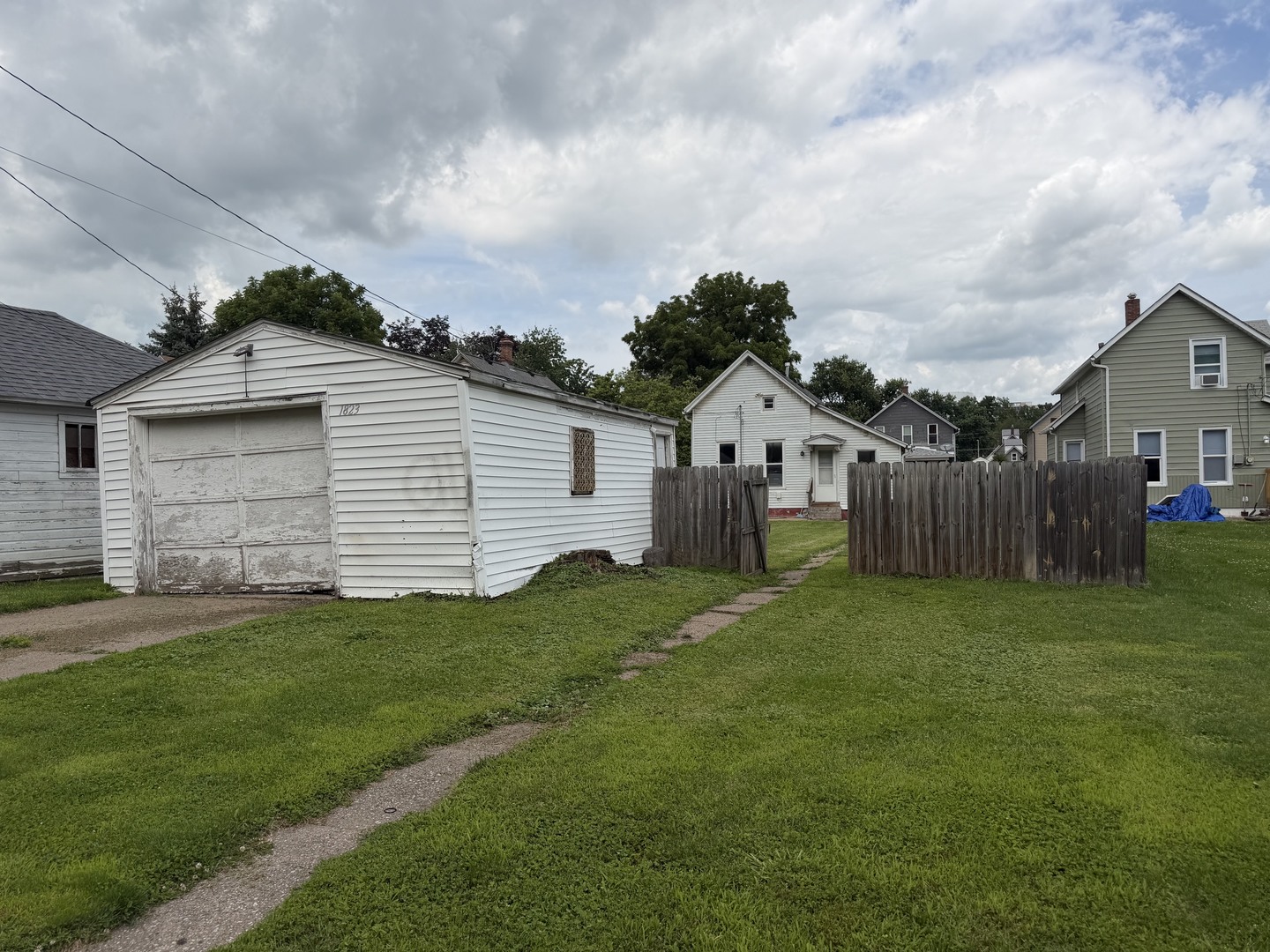 main property photo 12