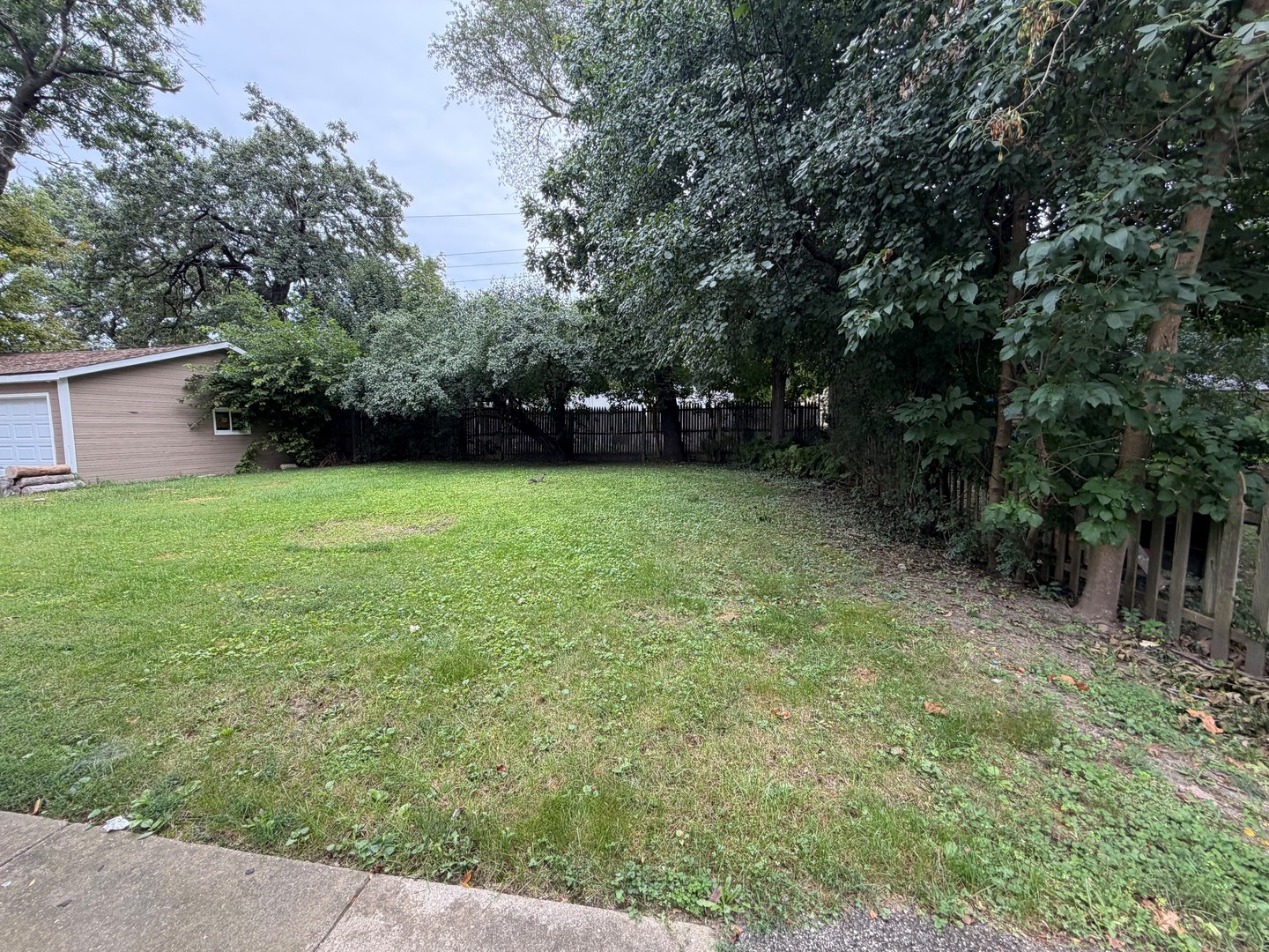 main property photo 9