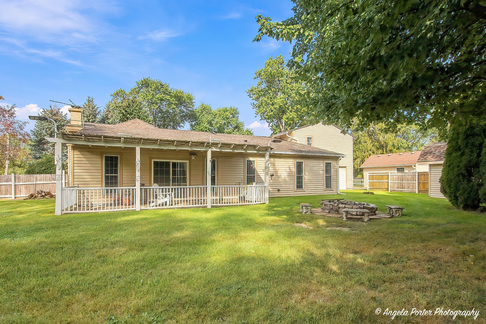 main property photo 4