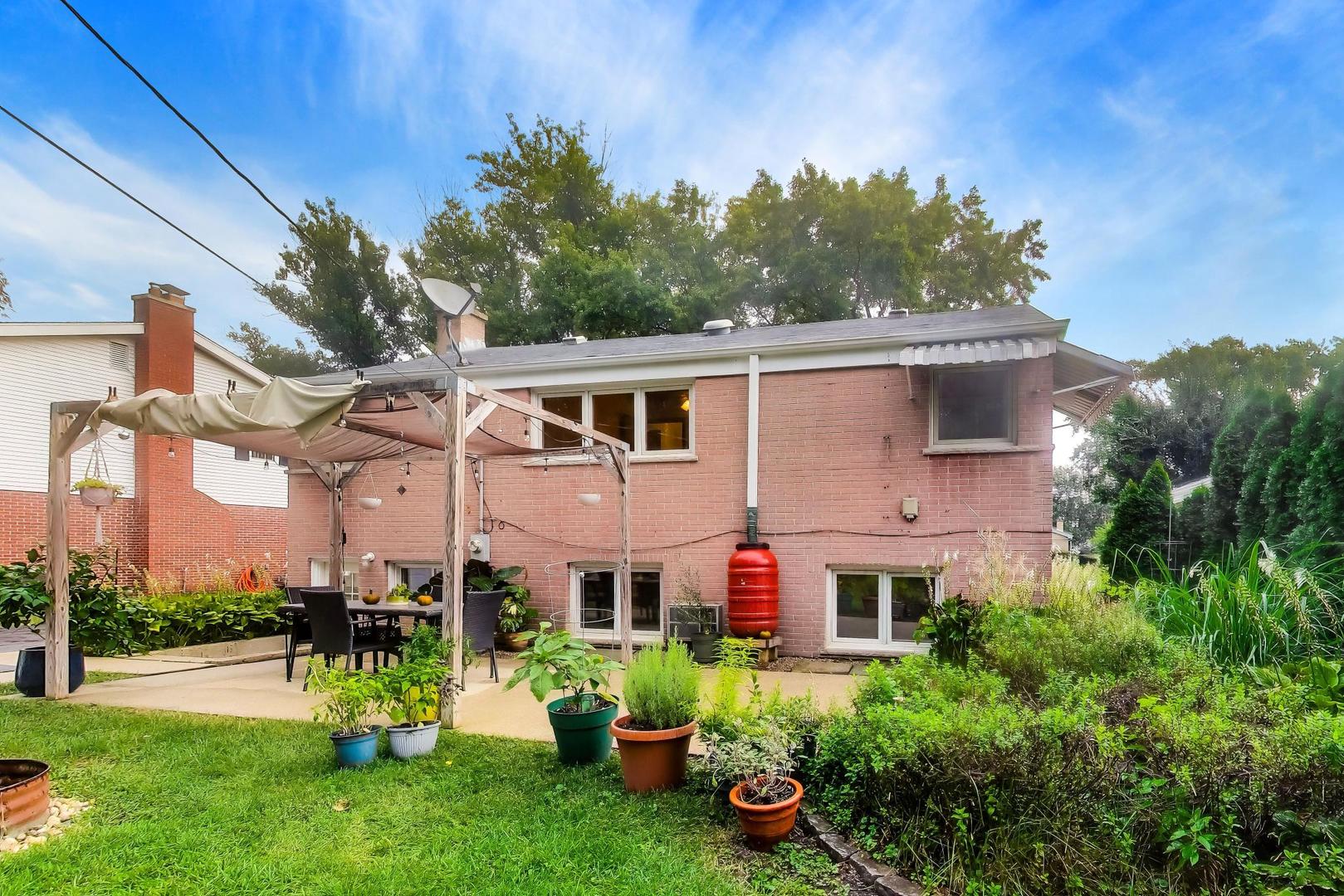 main property photo 25
