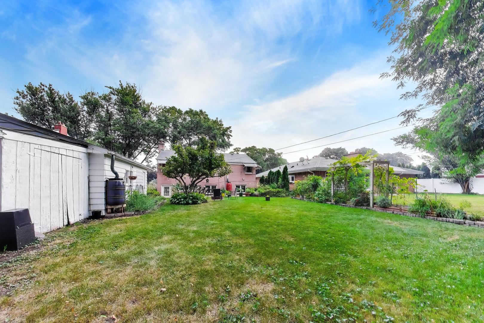 main property photo 30
