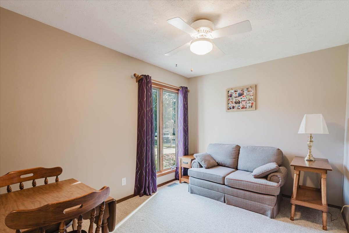 property viewer photo 20