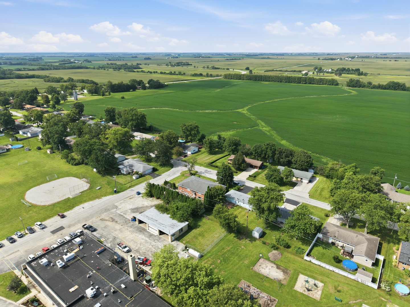 main property photo 13