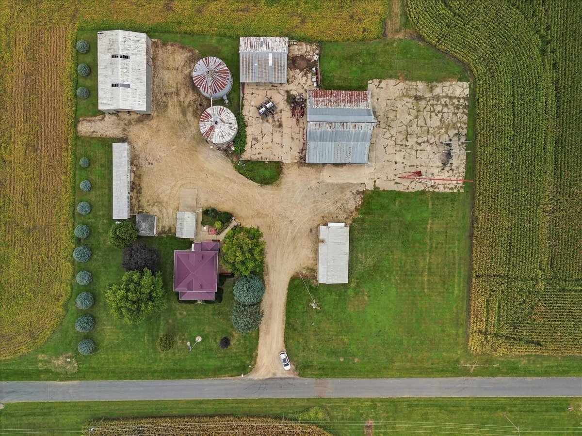 main property photo 13