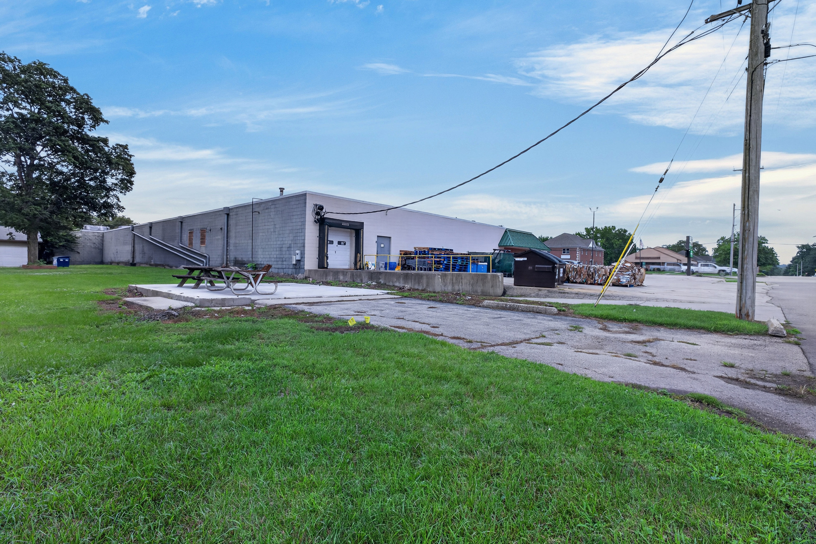 main property photo 4