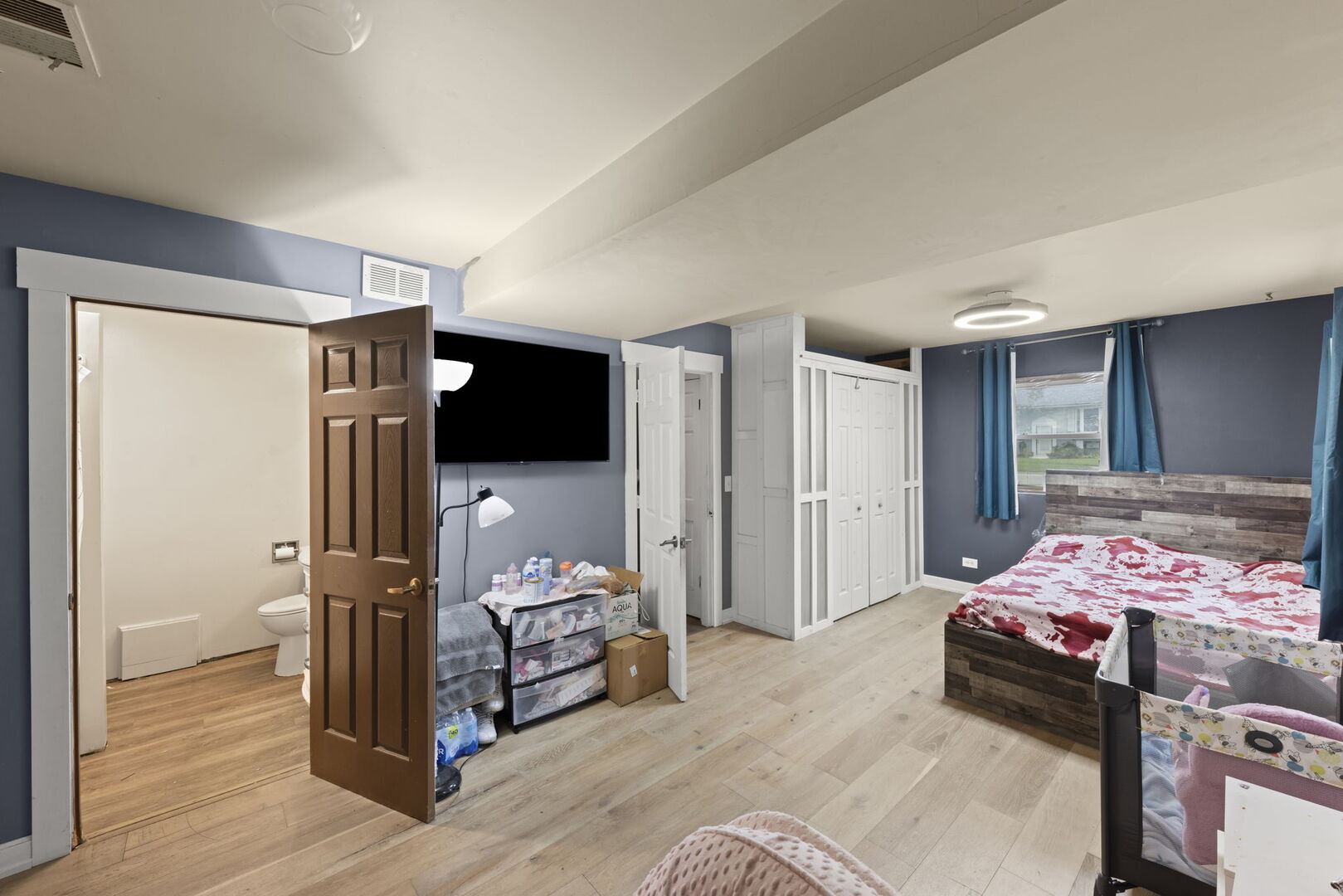 main property photo 9