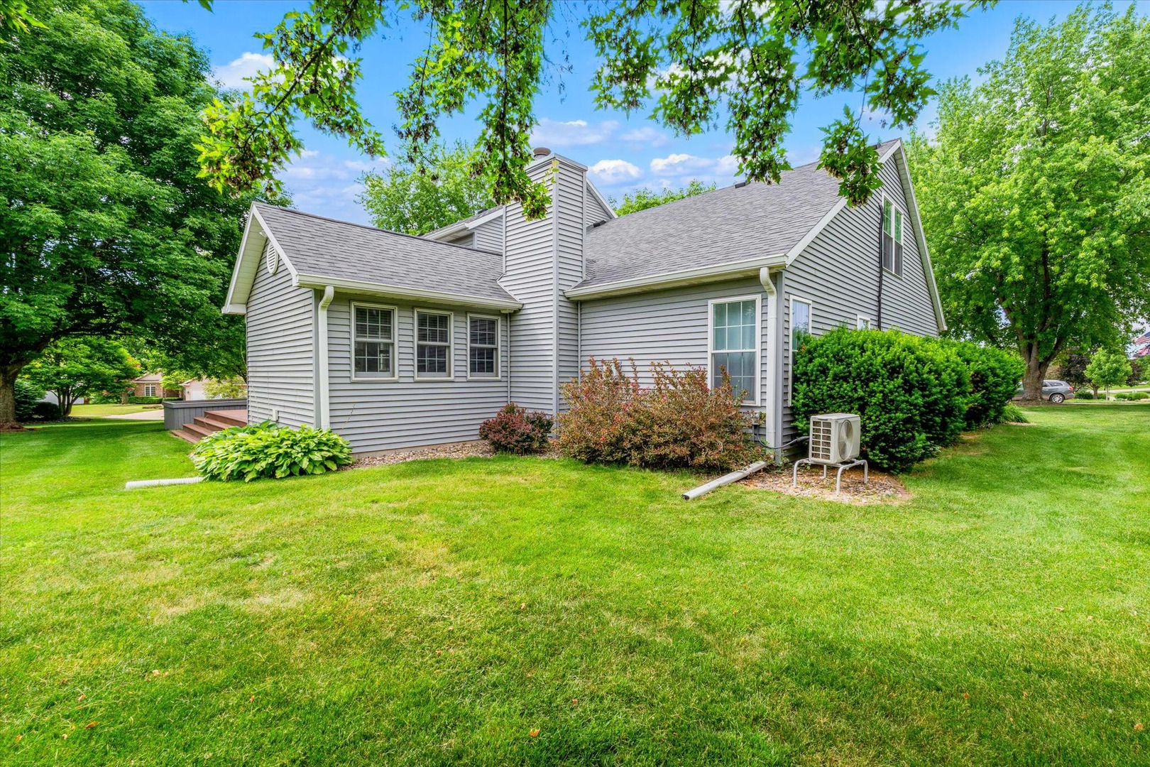 main property photo 8