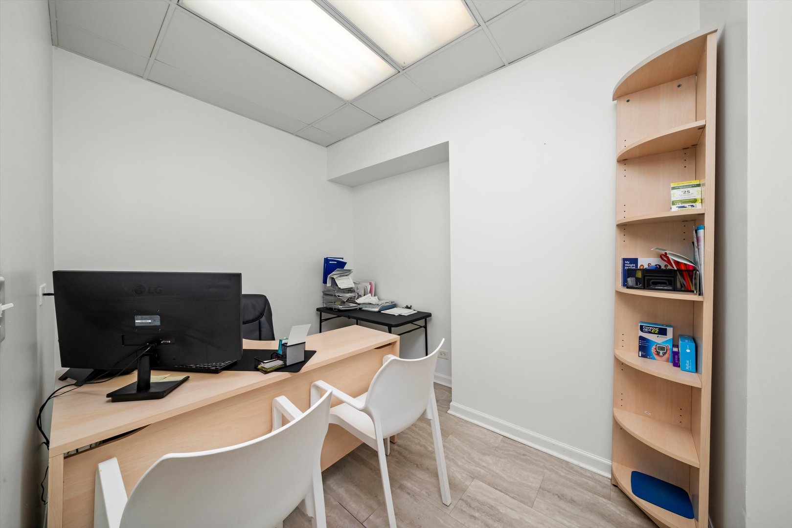 main property photo 16