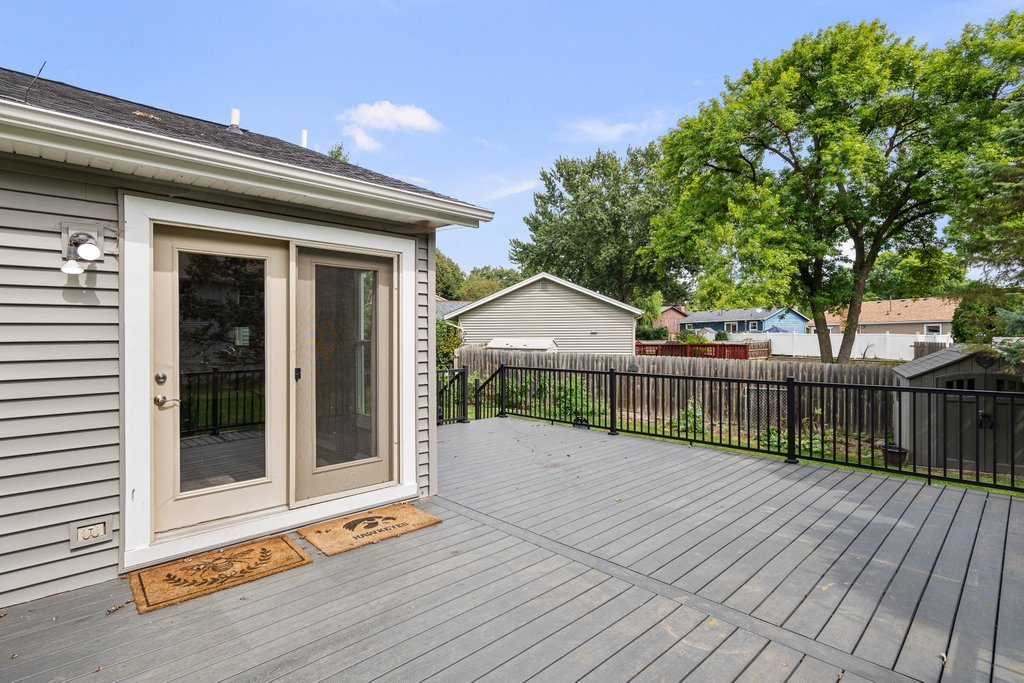 main property photo 38