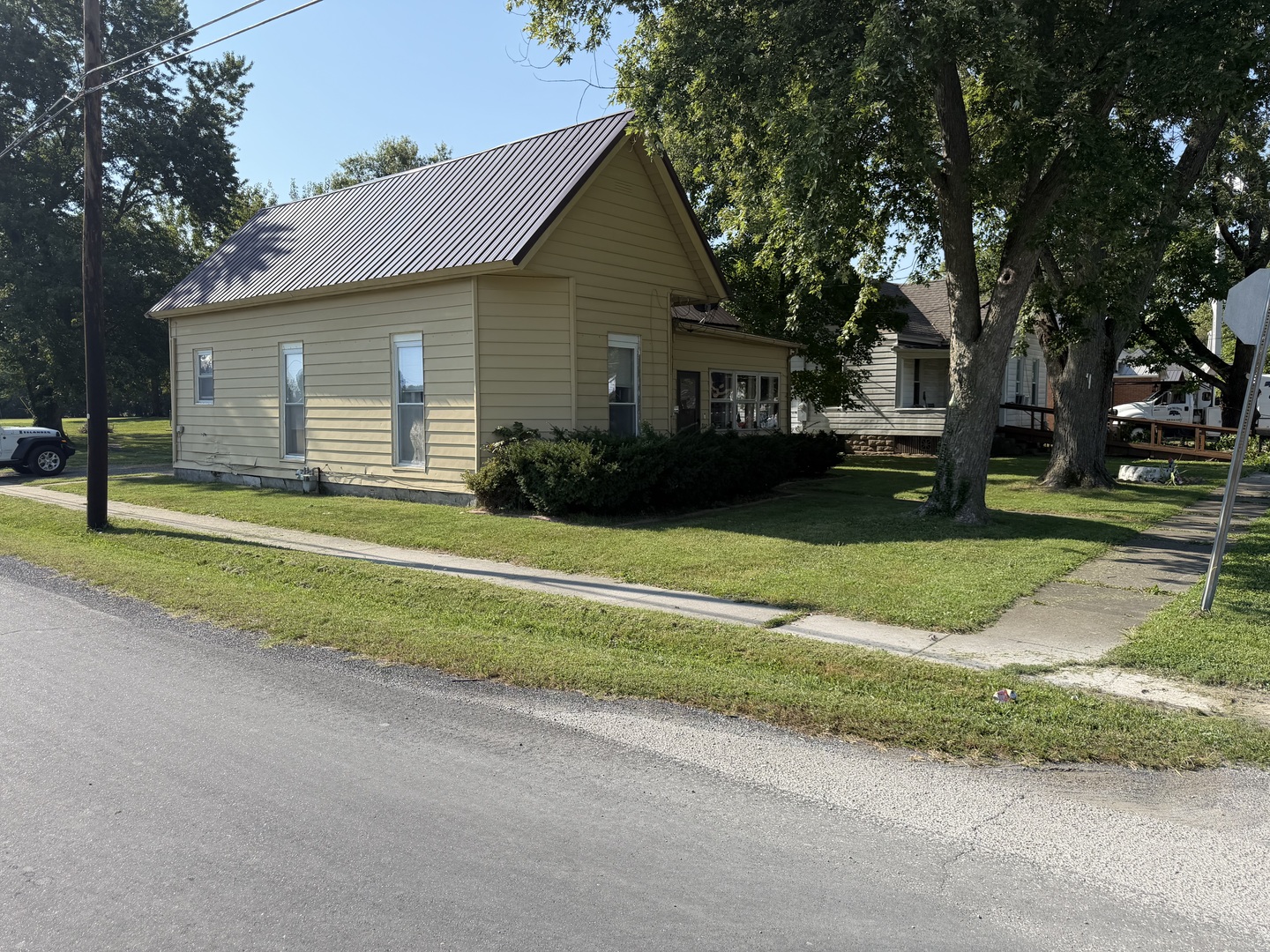 main property photo 3