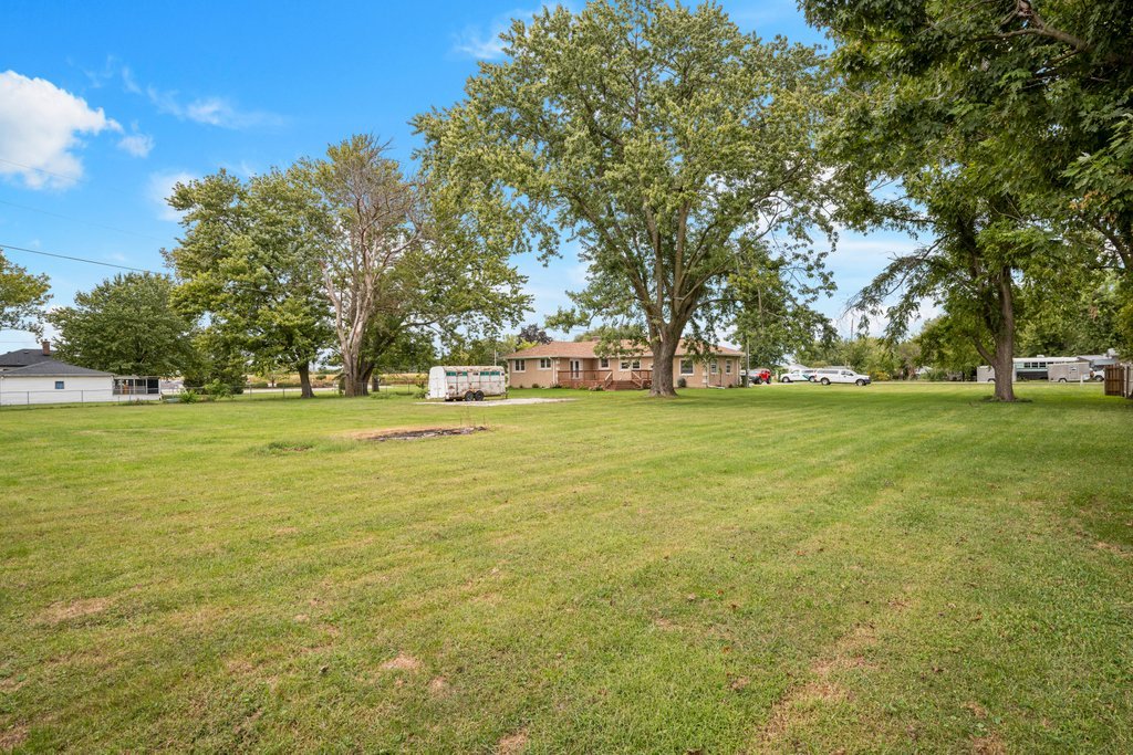 main property photo 44