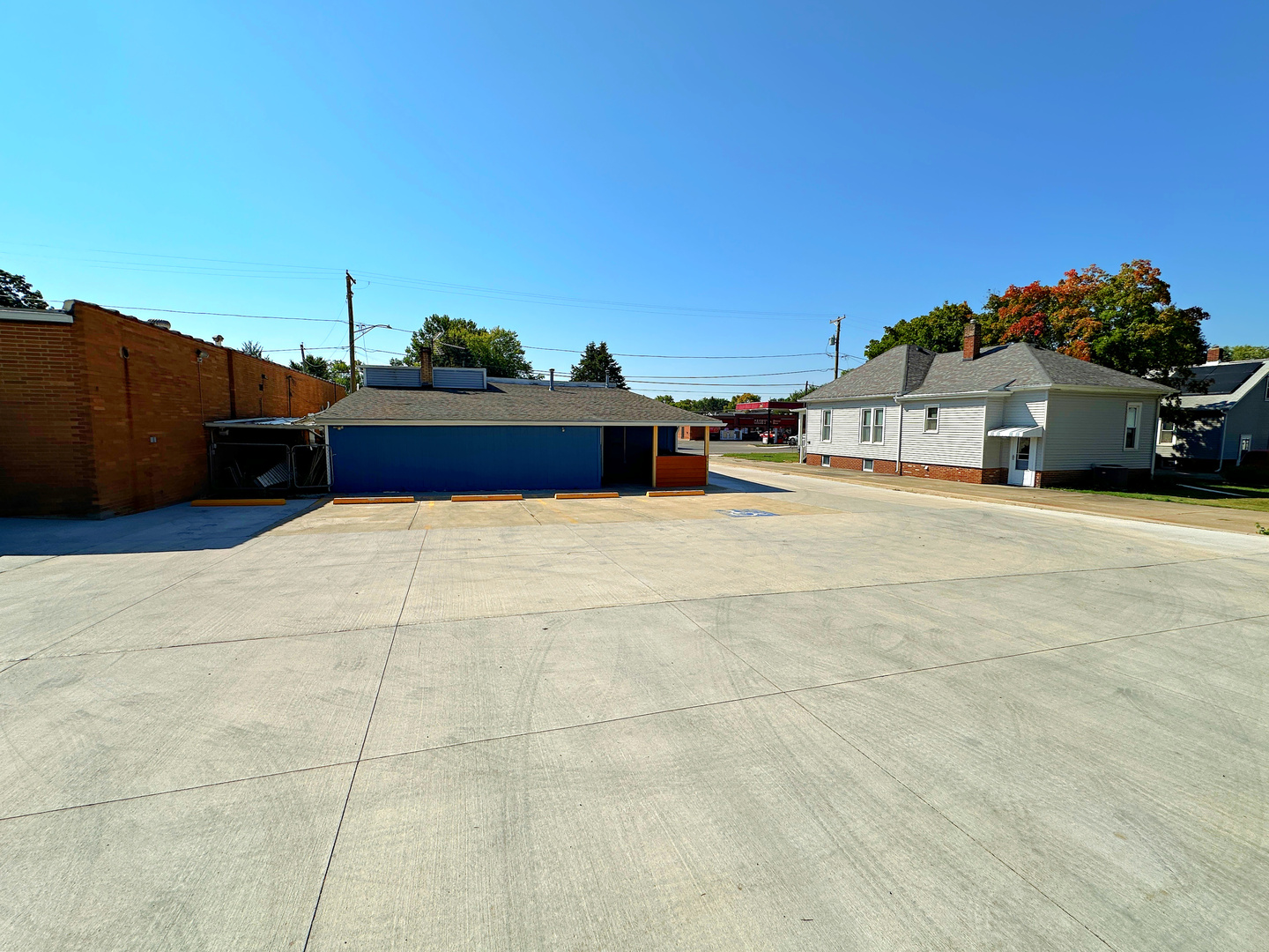 main property photo 25