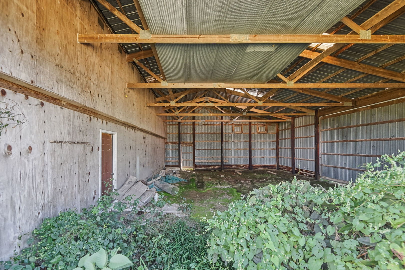 main property photo 12