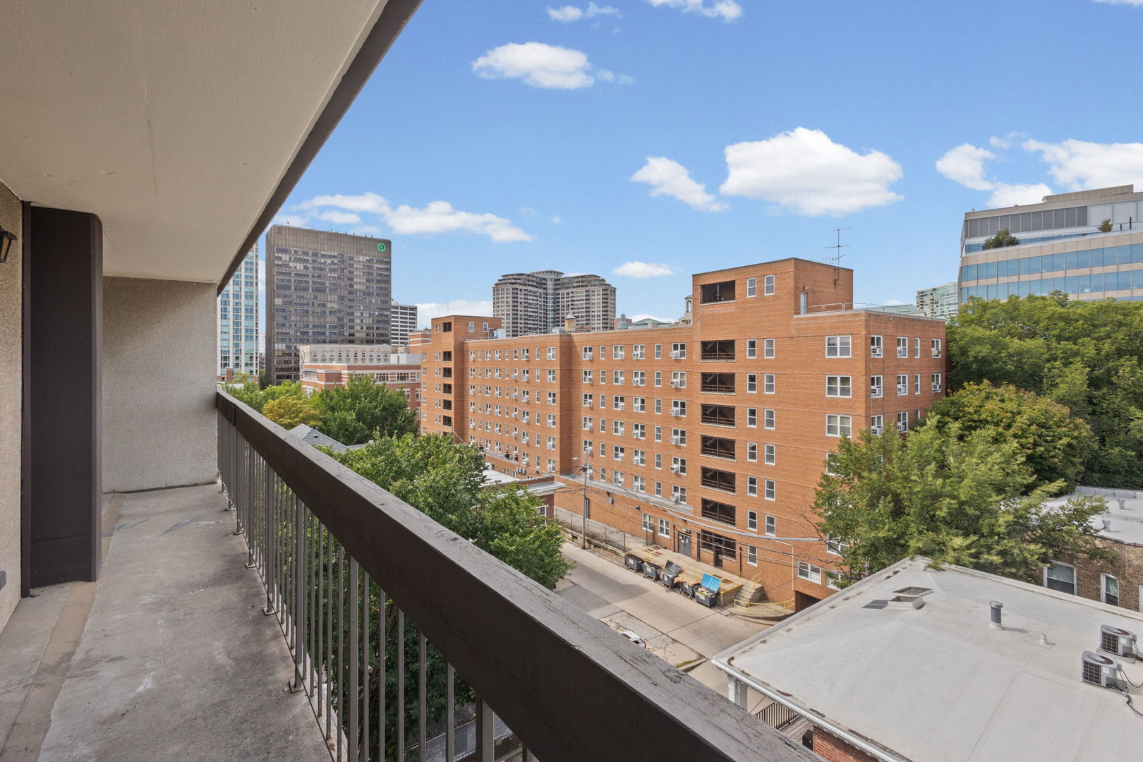 main property photo 16